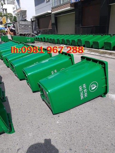 Thùng rác ngoài trời công cộng.jpg